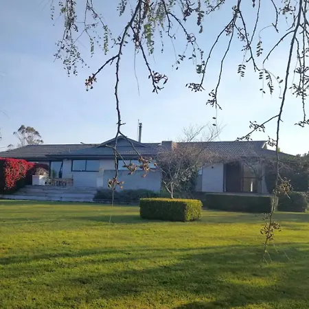 Acacia Bay Lodge- Private Manor With Lake And Garden Views-3